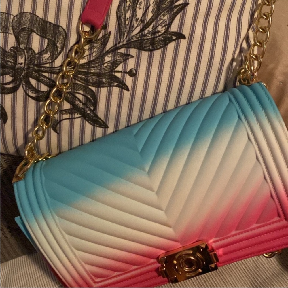 Gradient Quilted Shoulder Bag - image 2